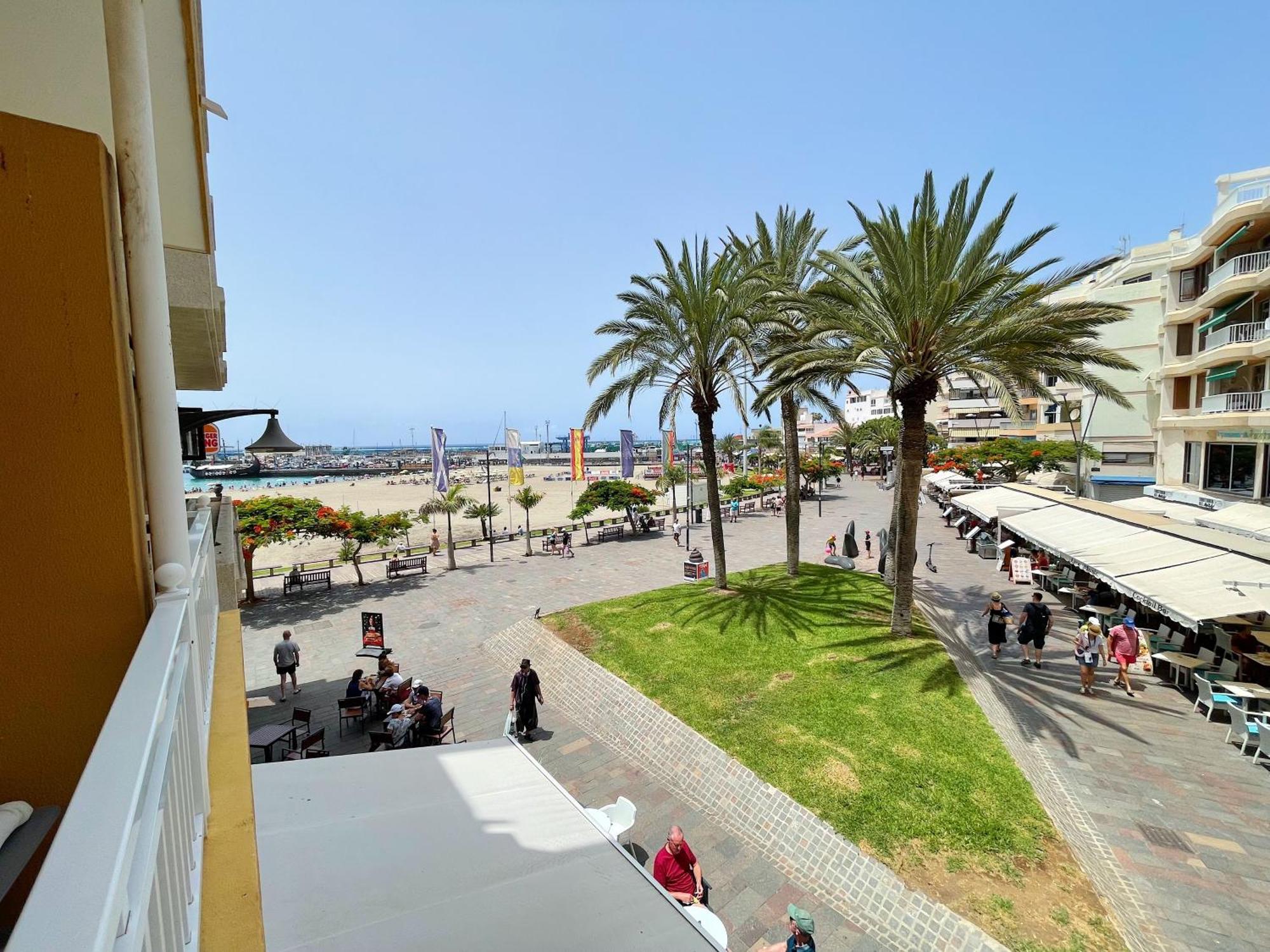 Edificio Don Diego Los Cristianos  Exterior photo